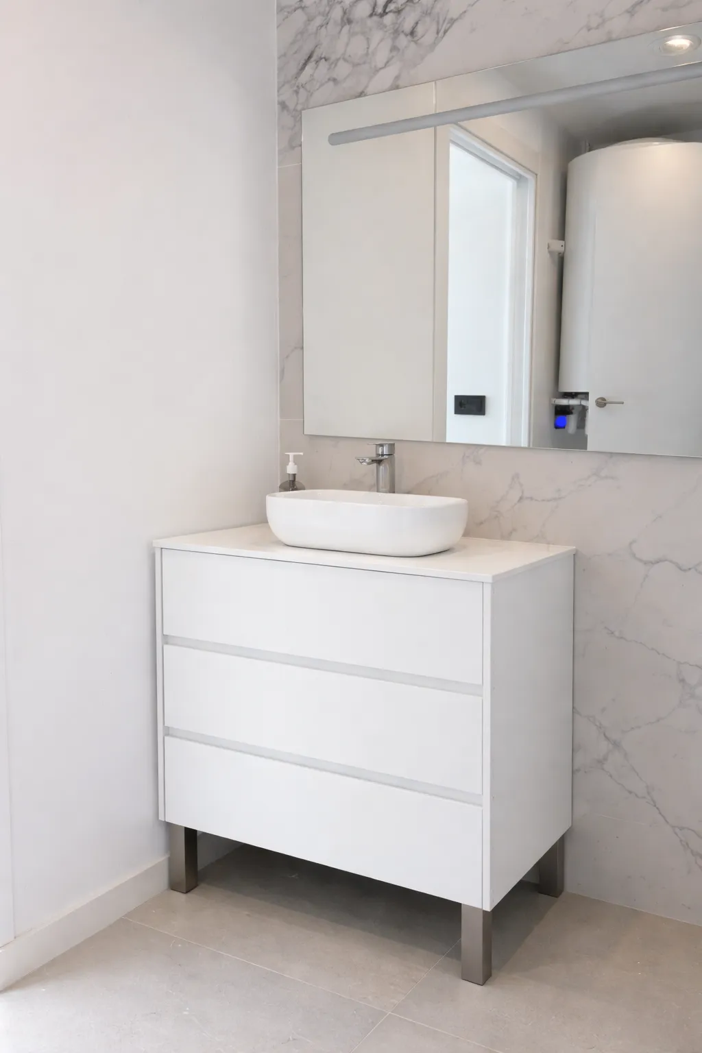 Mobiliari i aixetes de bany